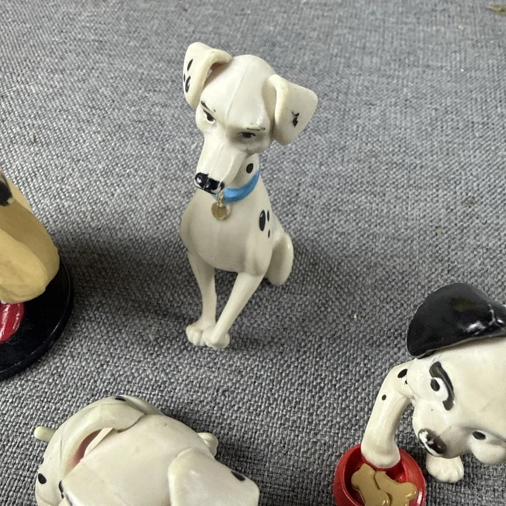 Disney 101 Dalmatians Figures Lot Of 7 Cruella‎ de Vil, With 6 Puppies